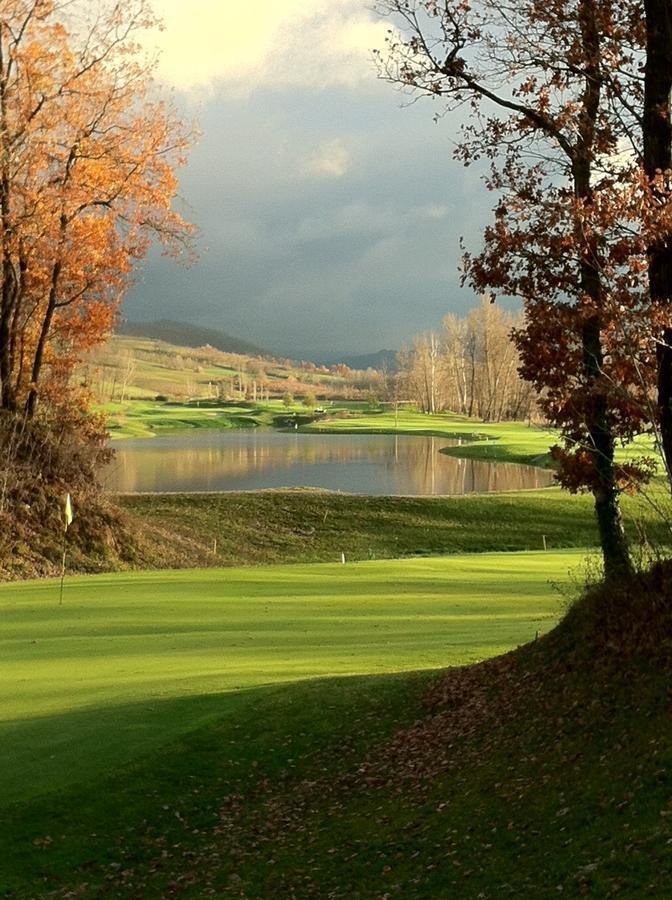 Golf Valcurone Ξενοδοχείο Momperone Εξωτερικό φωτογραφία
