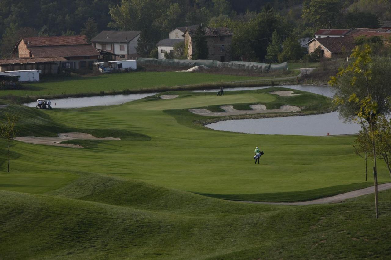 Golf Valcurone Ξενοδοχείο Momperone Εξωτερικό φωτογραφία